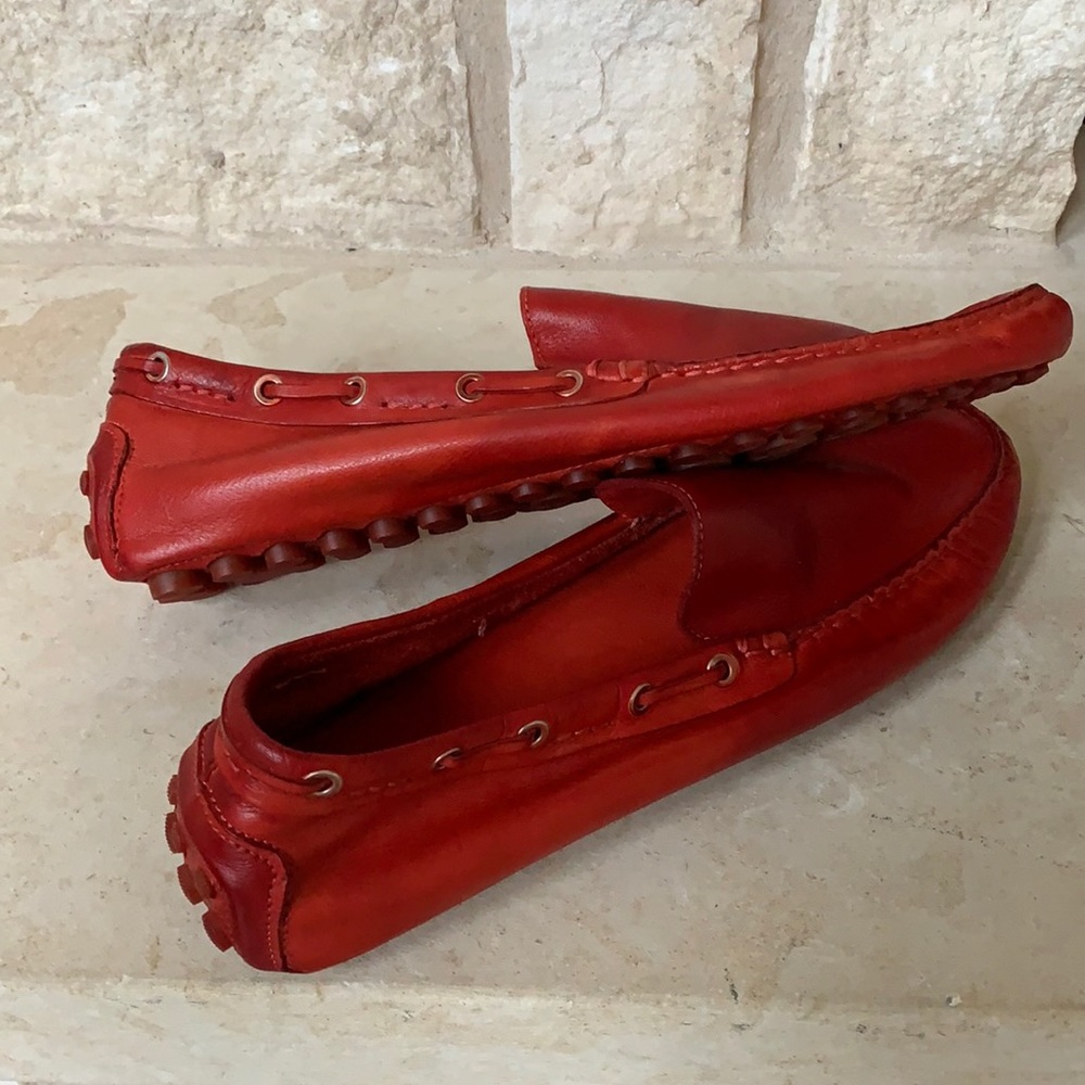 Men’s red driven shoe